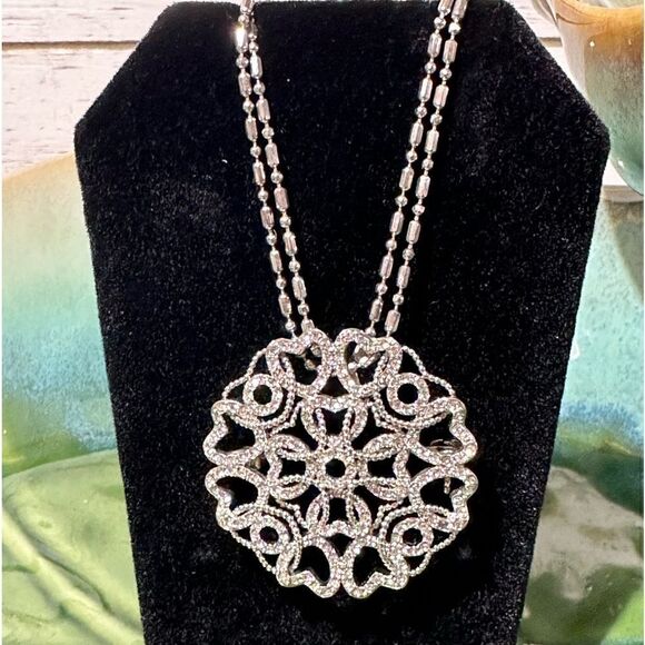 Vintage Brooch/ Pendant Silver Rhinestones & Chain - Picture 2 of 10